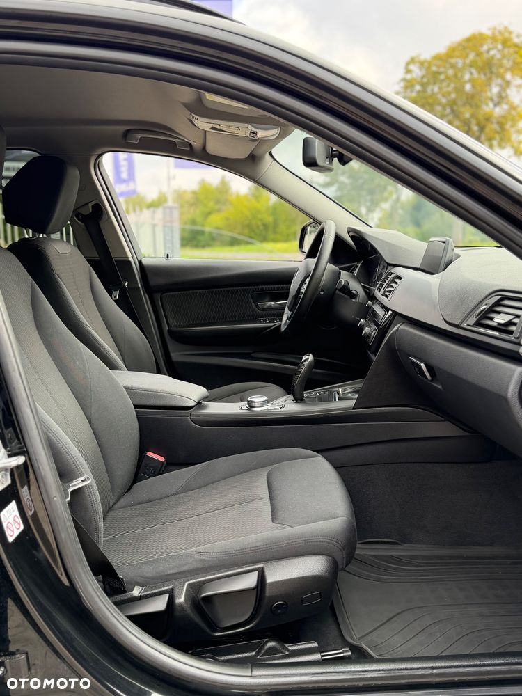 BMW Seria 3 - 13