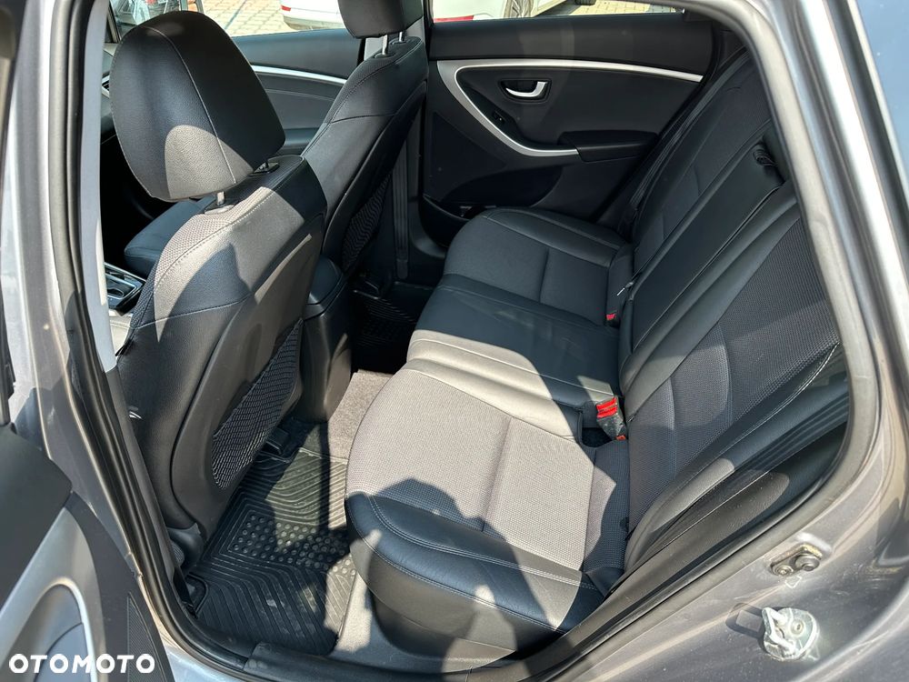 Hyundai i30 - 21