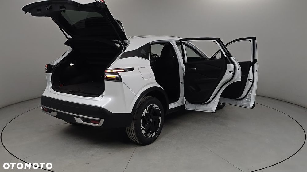 Nissan Qashqai 1.3 DIG-T MHEV N-Connecta Xtronic - 23