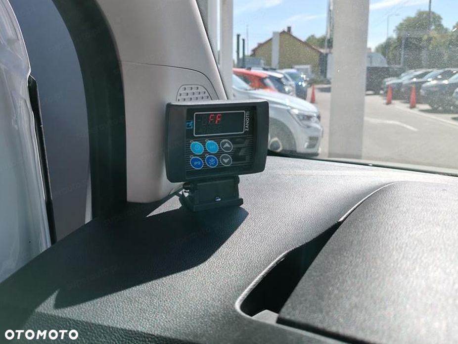 Renault Kangoo Van L2H1 Extra Izoterma 1.5 115KM - 13