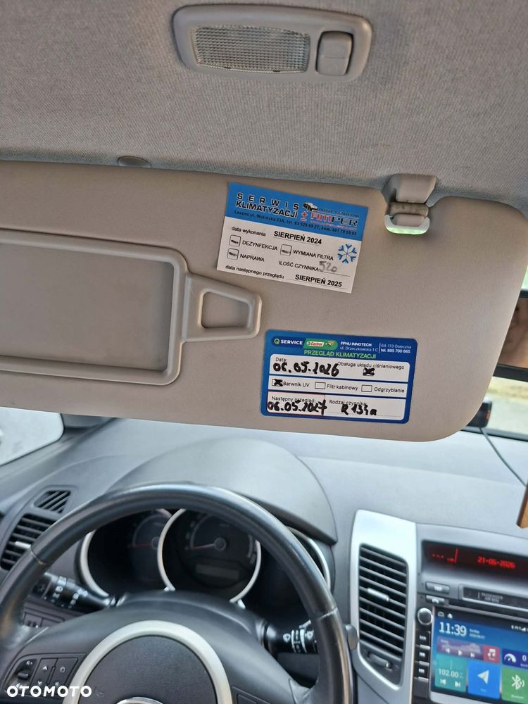 Kia Venga - 4