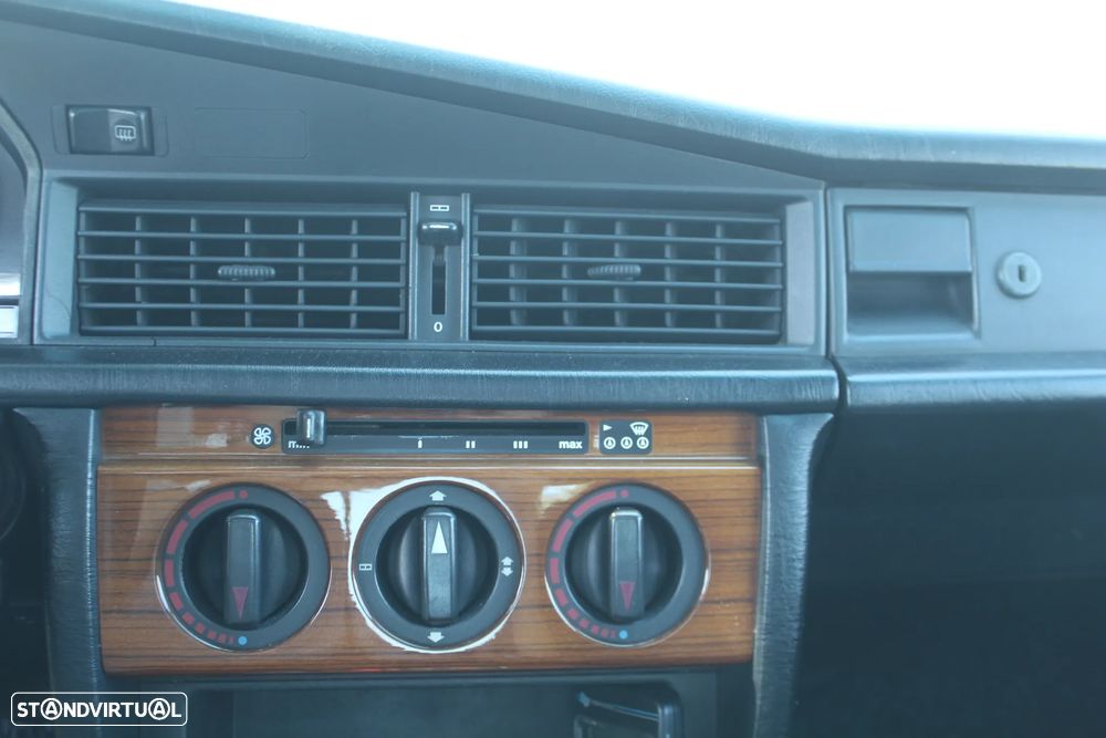 Mercedes-Benz W201 (1982-1993) 190 D 2.5 Turbo - 20