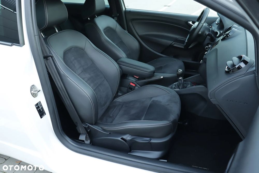 Seat Ibiza SC 1.8 TSI S&S Cupra - 32