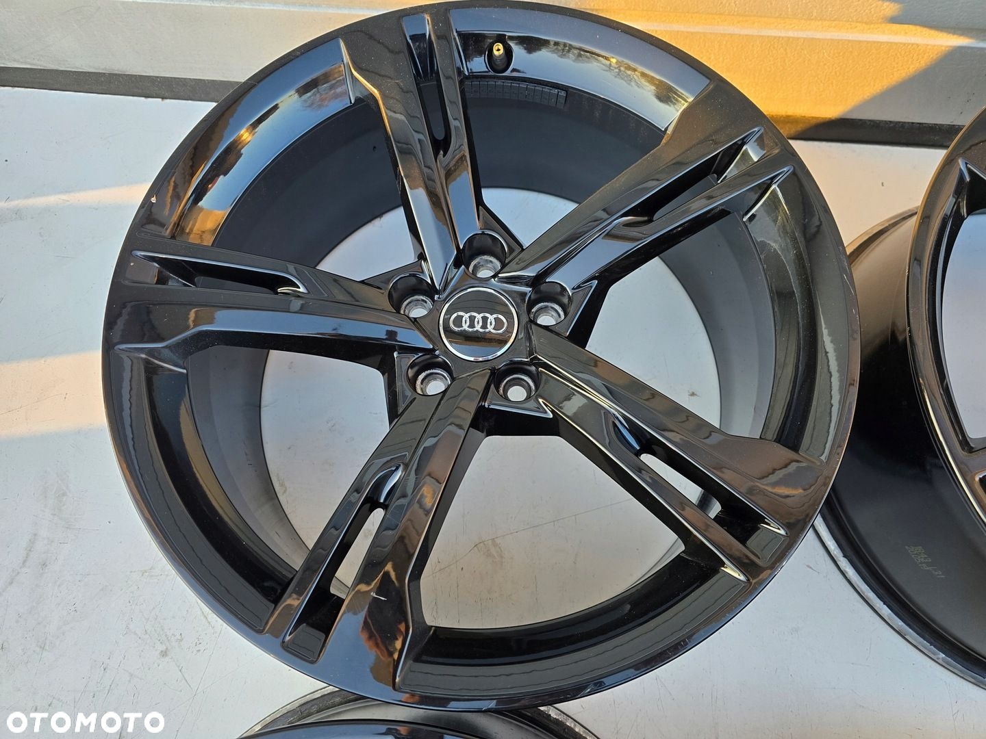 Audi A5 A6 C7 C8 S6 A7 A4 B8 B9 Q5 5x112 19 ET32 - 5
