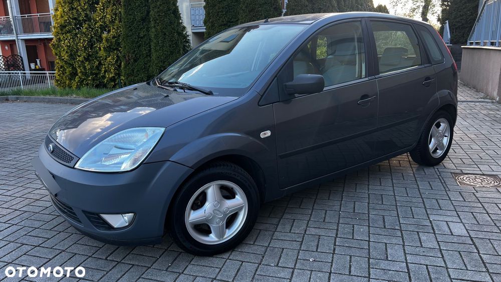 Ford Fiesta 1.4 Ambiente - 2