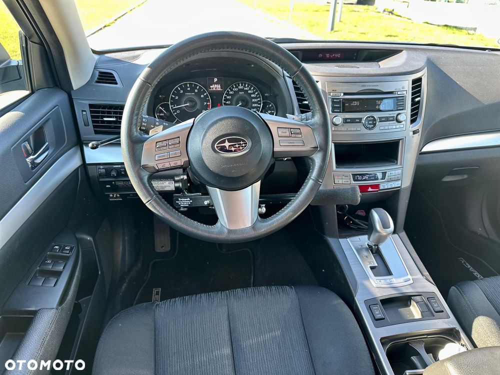 Subaru Legacy - 16
