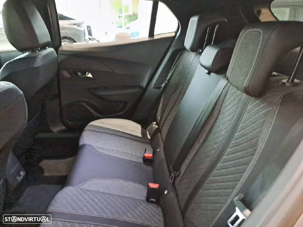 Peugeot 2008 - 10