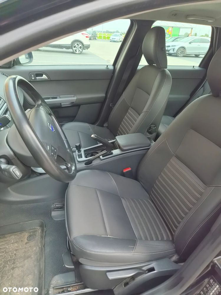 Volvo V50 1.8 - 15