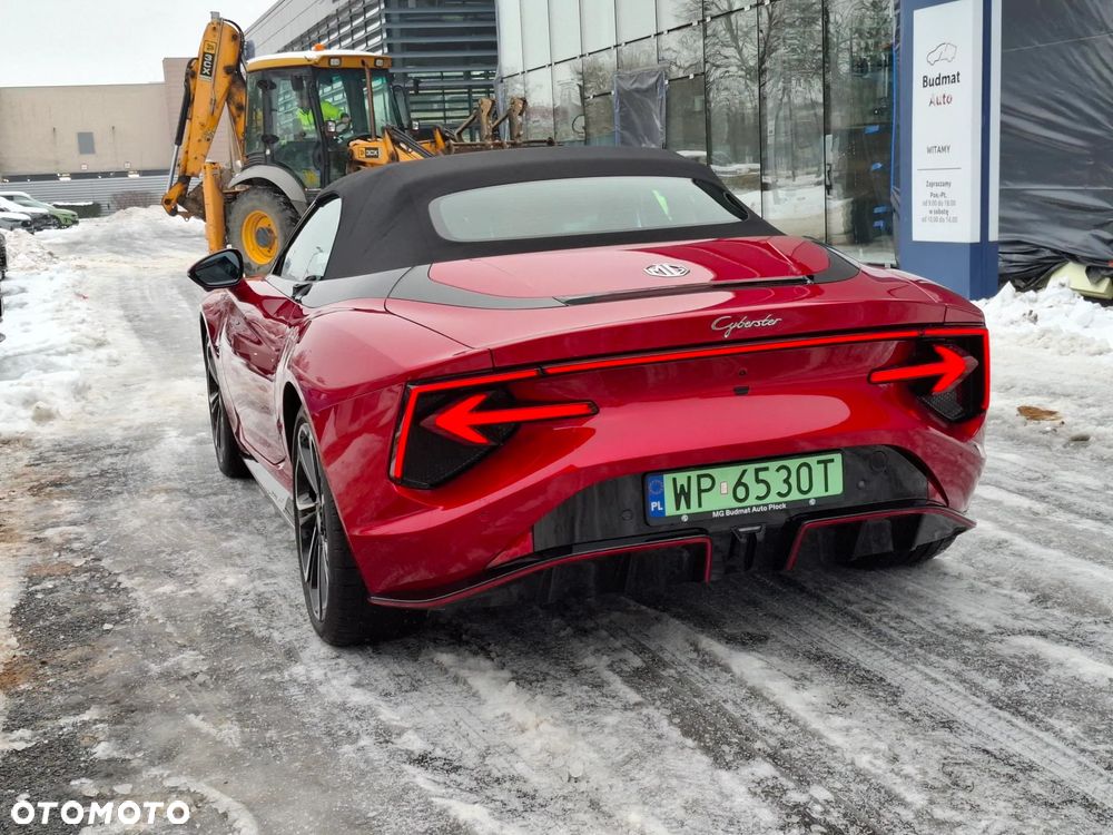 MG Cyberster 77kWh AWD Czarny Dach - 6