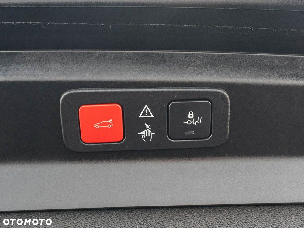 Peugeot 5008 1.6 PureTech GT S&S EAT8 - 34