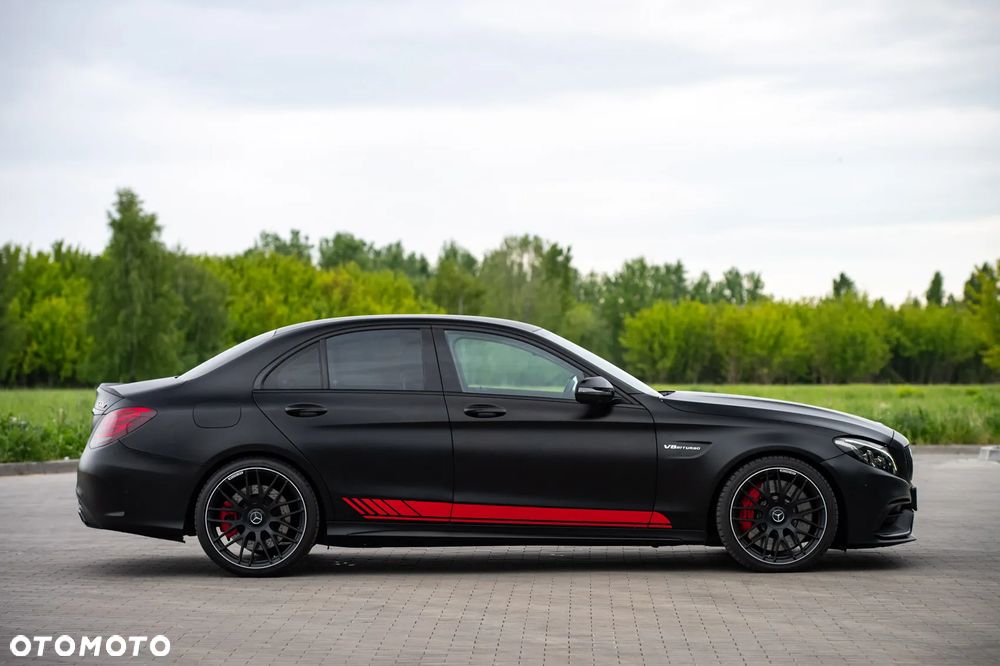 Mercedes-Benz Klasa C AMG 63 S - 21