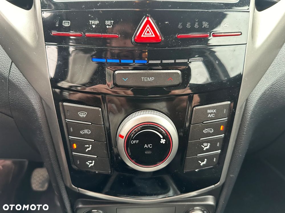 SsangYong/KGM Tivoli 1.6 Quartz - 15