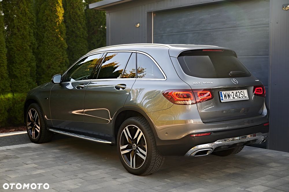 Mercedes-Benz GLC 300 e 4-Matic Business Edition - 6