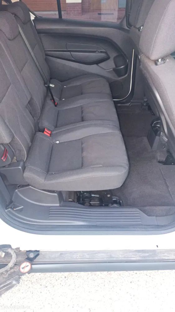 Ford Transit Connect - 22