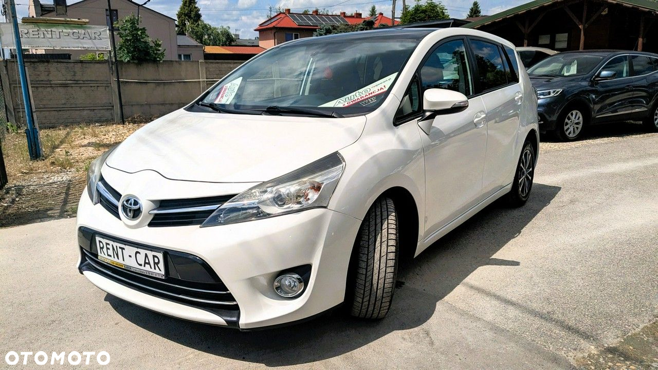 Toyota Verso - 4