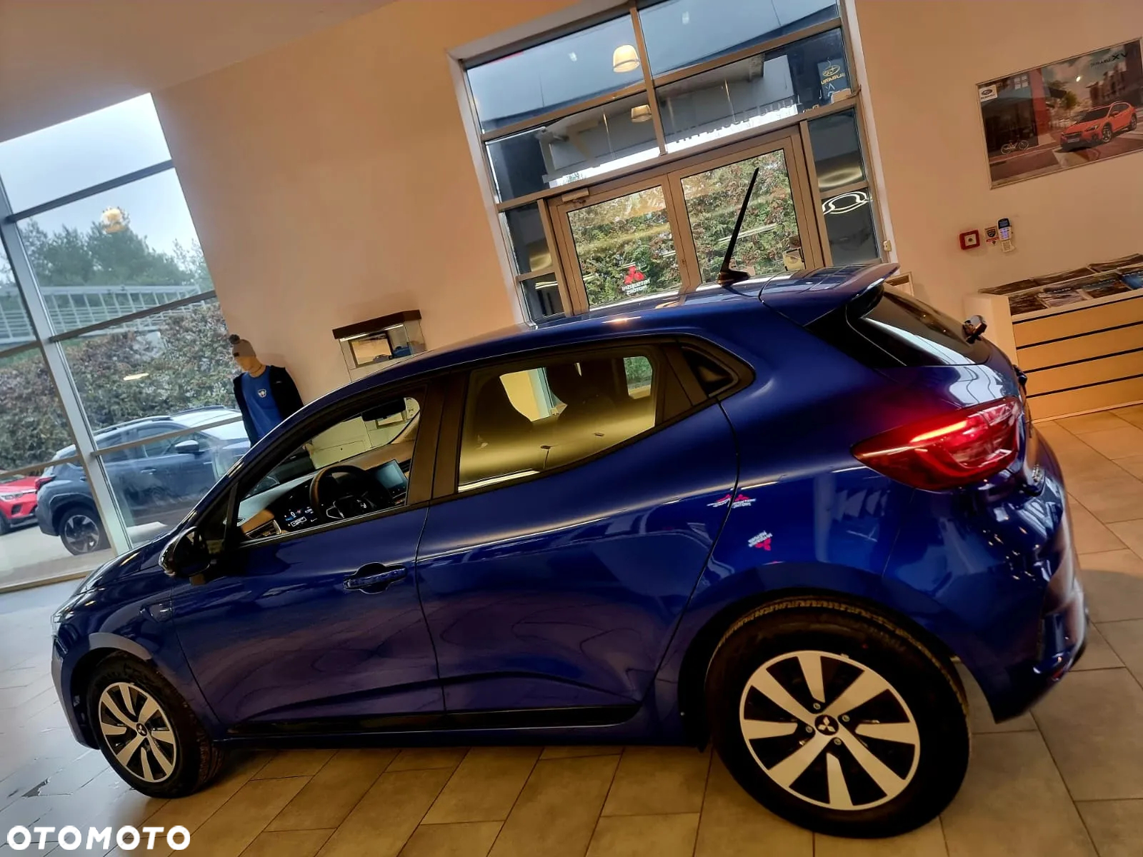 Mitsubishi Colt 1.0T Invite - 9
