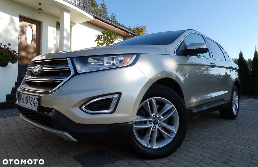 Ford Edge 2.0 EcoBlue Twin-Turbo 4WD Titanium - 35