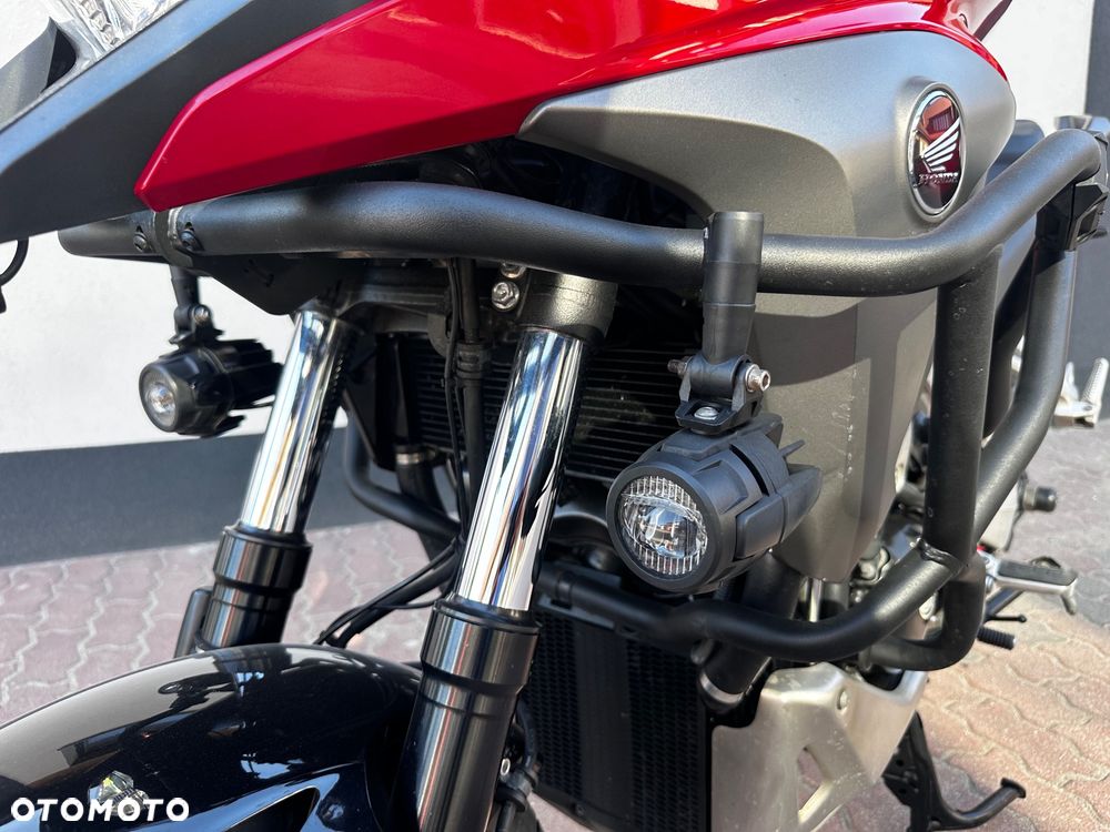 Honda VFR - 8