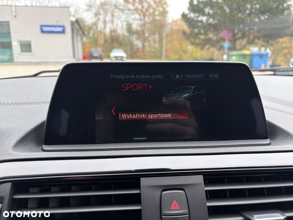 BMW Seria 1 118i Sport Line Shadow - 22