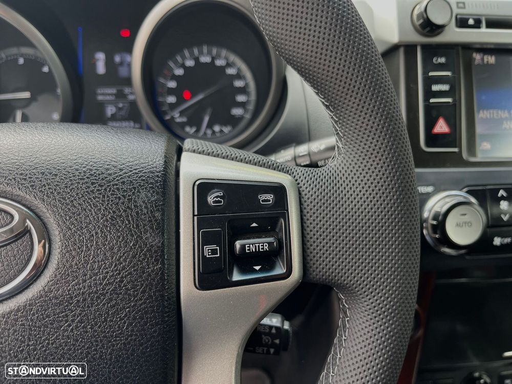 Toyota Land Cruiser 3.0 D-4D CA - 12