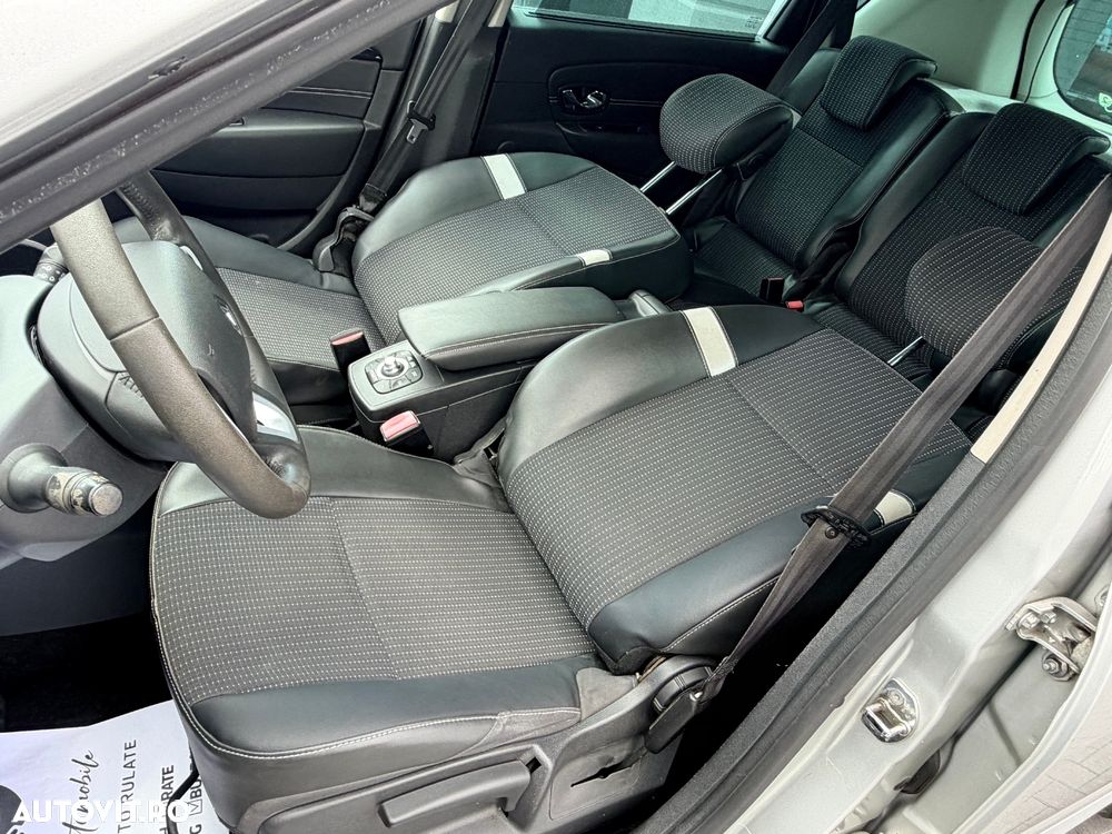 Renault Scenic - 22