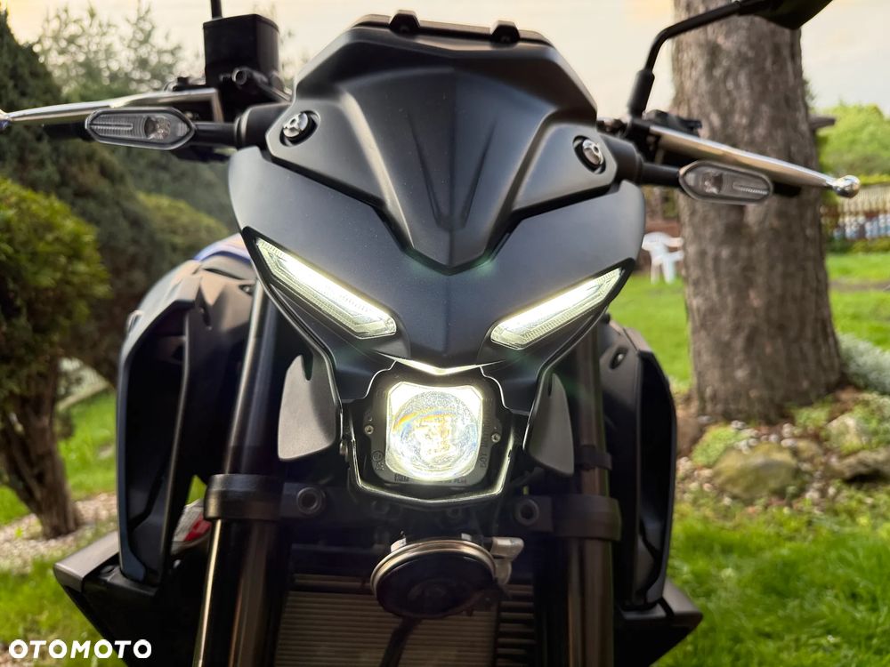 Yamaha MT - 8