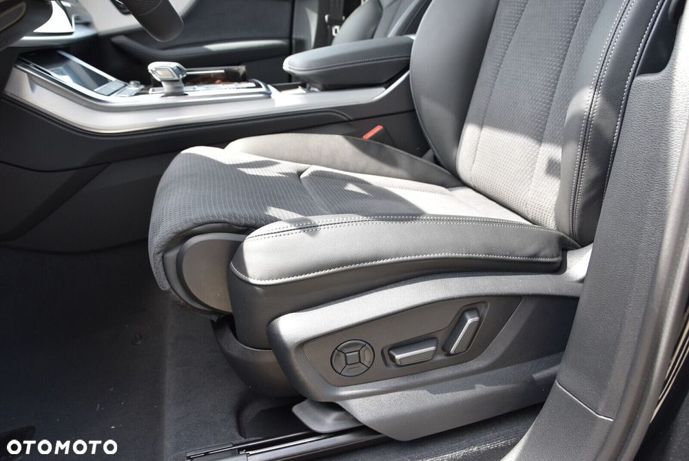 Audi Q7 - 10