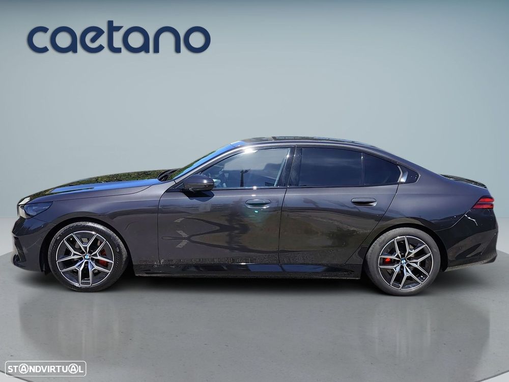 BMW i5 eDrive40 Pack Desportivo M Pro — fotografia 5