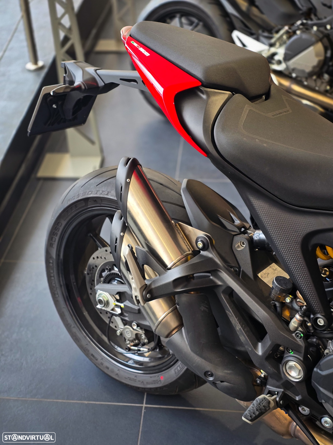 Ducati Monster 937 - 6
