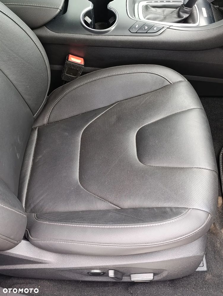 Ford Mondeo 2.0 TDCi Titanium PowerShift - 21