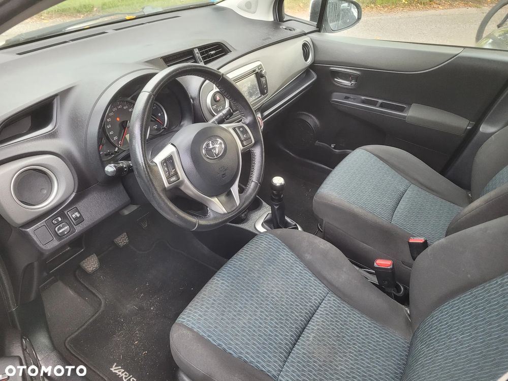 Toyota Yaris 1.0 Active - 17