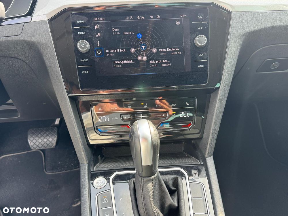 Volkswagen Passat - 15