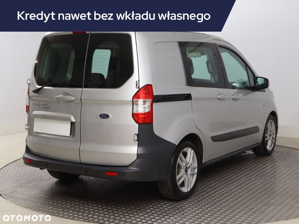 Ford Transit Courier - 7