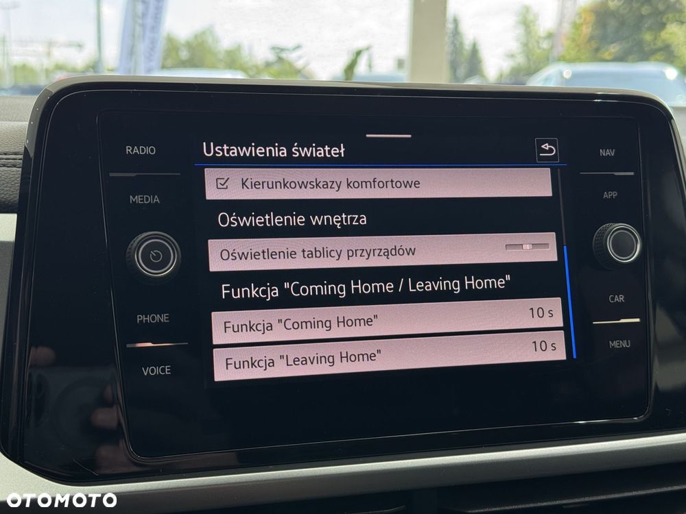 Volkswagen T-Roc 1.5 TSI Life DSG - 35