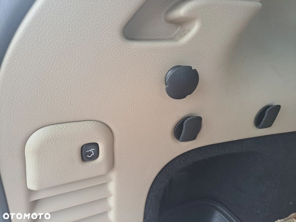 Jeep Grand Cherokee - 14