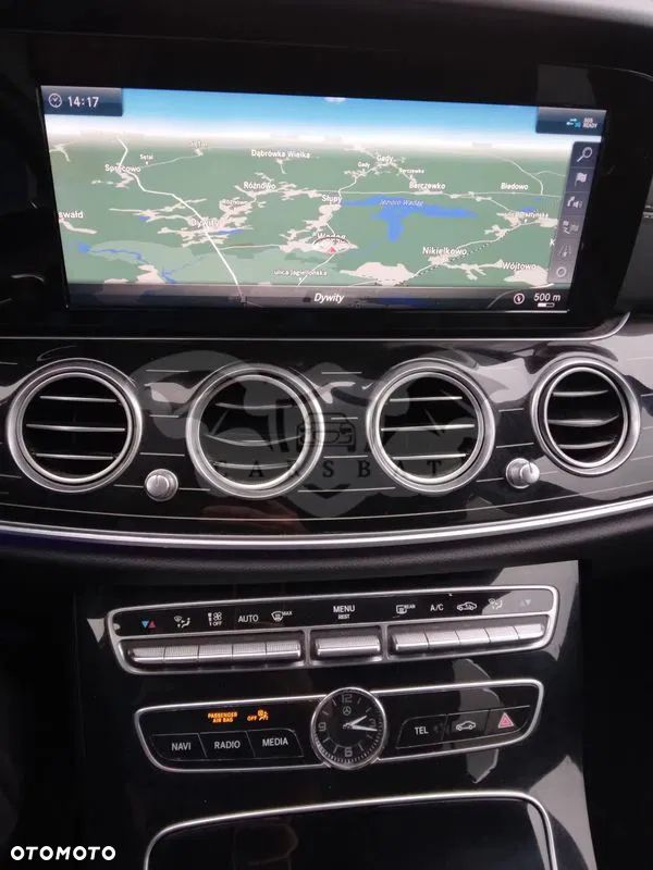 Mercedes-Benz Klasa E - 14