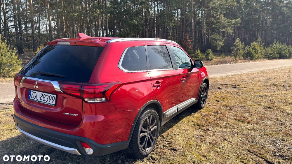 Mitsubishi Outlander 2.2 DI-D 4WD Automatik Plus - 5