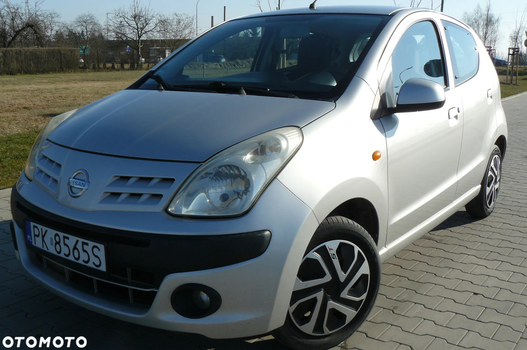 Nissan Pixo - 6
