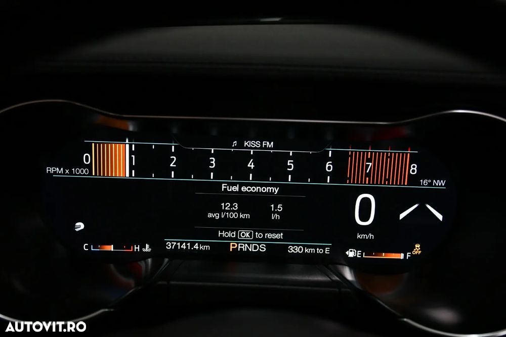 Ford Mustang - 32