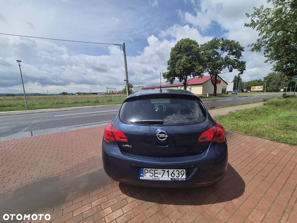Opel Astra - 6