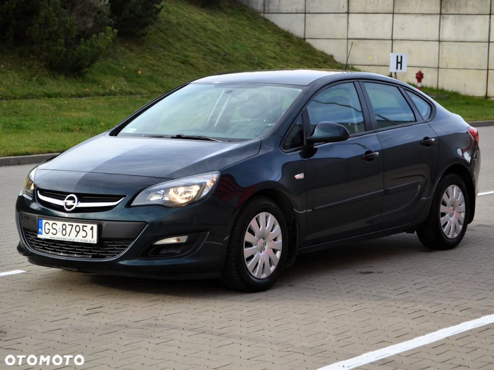 Opel Astra IV 1.4 T Executive S&S EU6 - 1