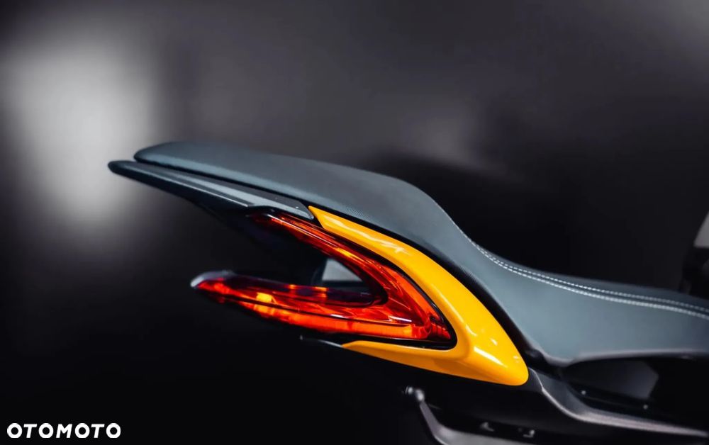 MV AGUSTA Dragster - 5