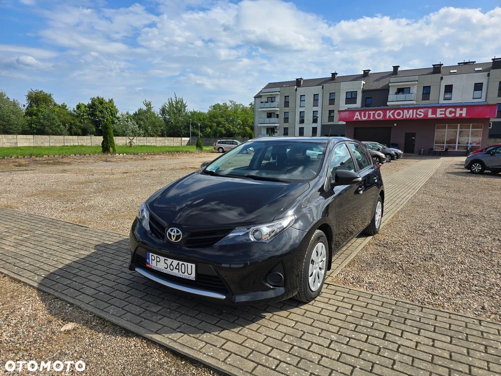 Toyota Auris 1.6 Luna - 1