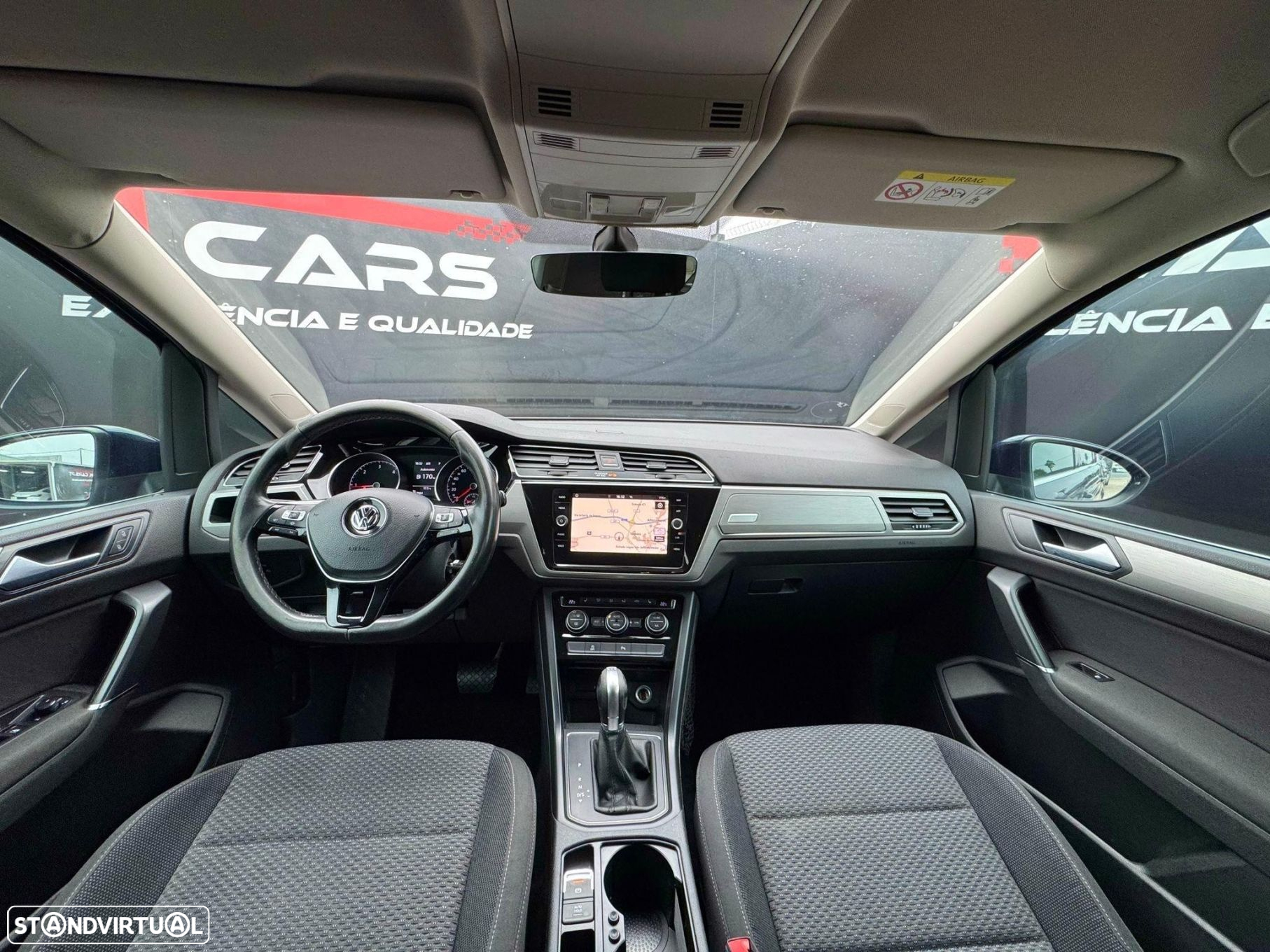 VW Touran 1.6 TDI Highline DSG - 9