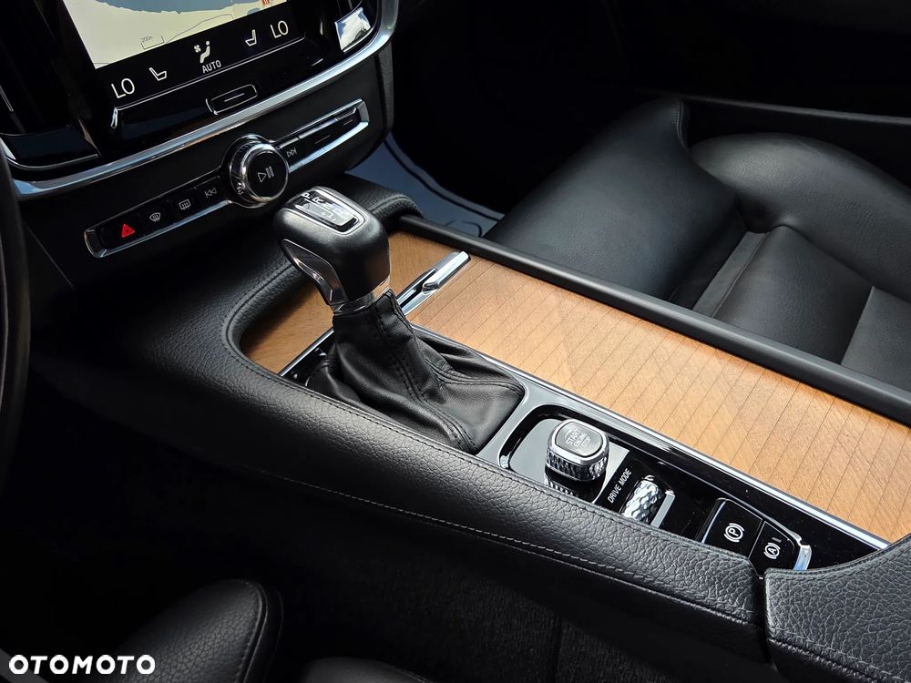 Volvo S90 D4 AWD Geartronic Inscription - 16