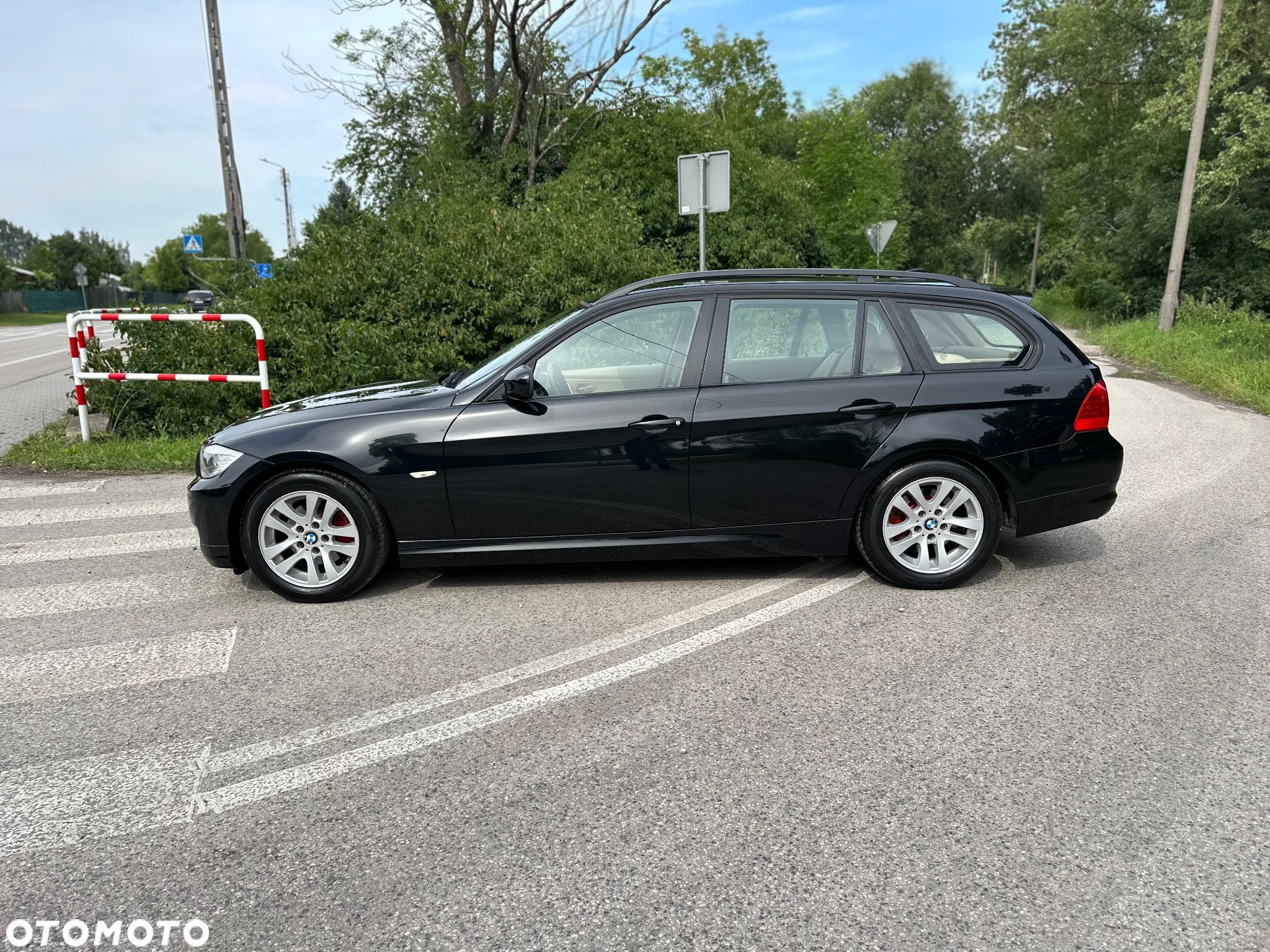BMW Seria 3 318i Touring Edition Exclusive - 6