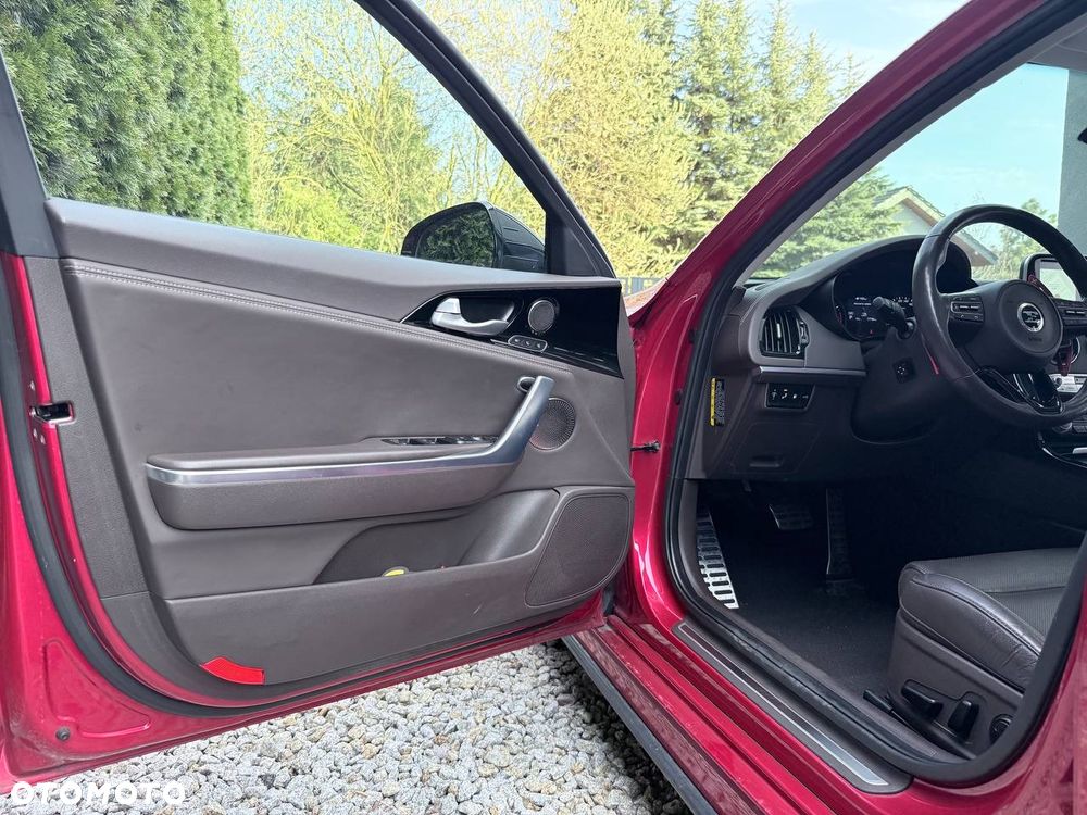 Kia Stinger 2.0 T-GDI GT Line - 12