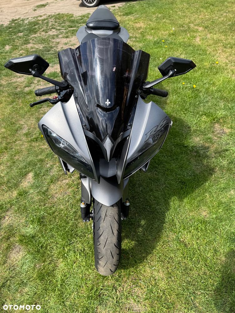 Yamaha R6 - 3