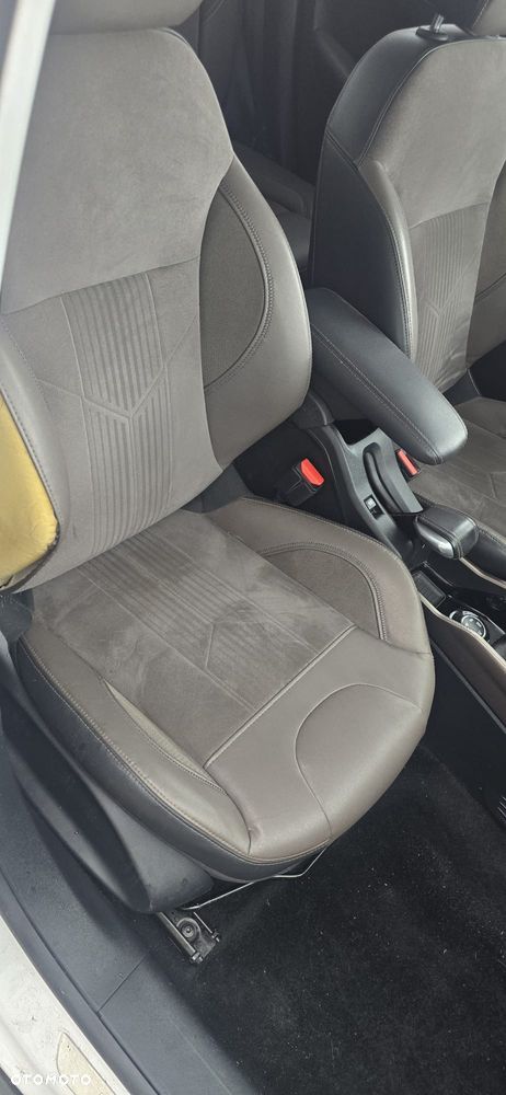 Peugeot 2008 e-HDi FAP 115 STOP & START Allure - 27