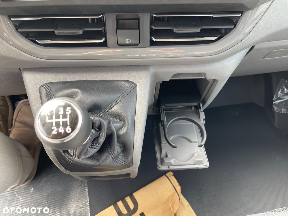 Volkswagen Transporter - 34